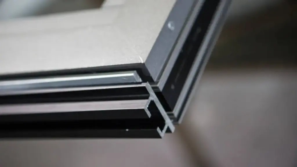Aluminum Doors vs Steel Doors Performance Comparison