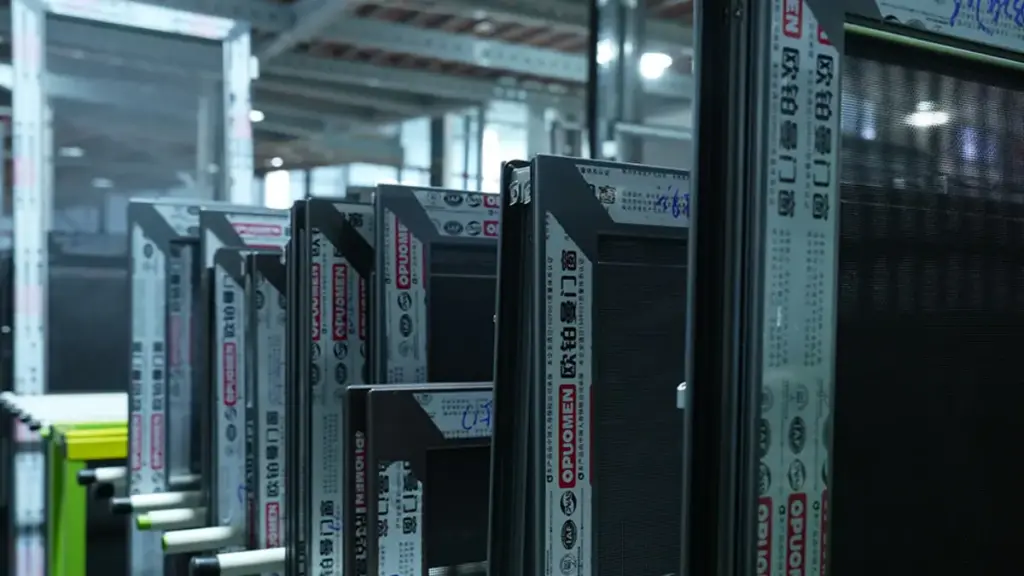 36*36 aluminum door Opuomen