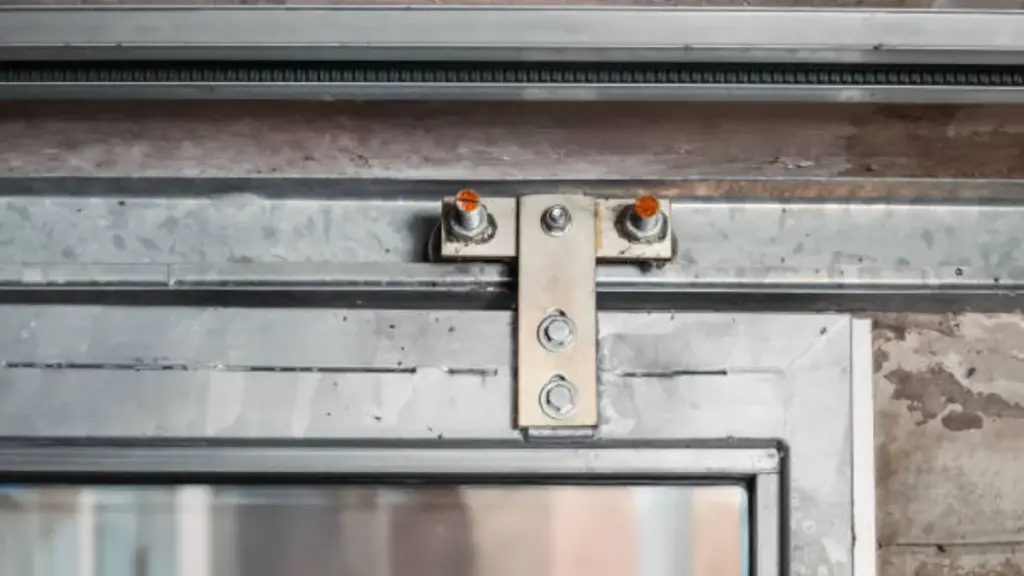 Track and Roller System for Durability Door Hardware