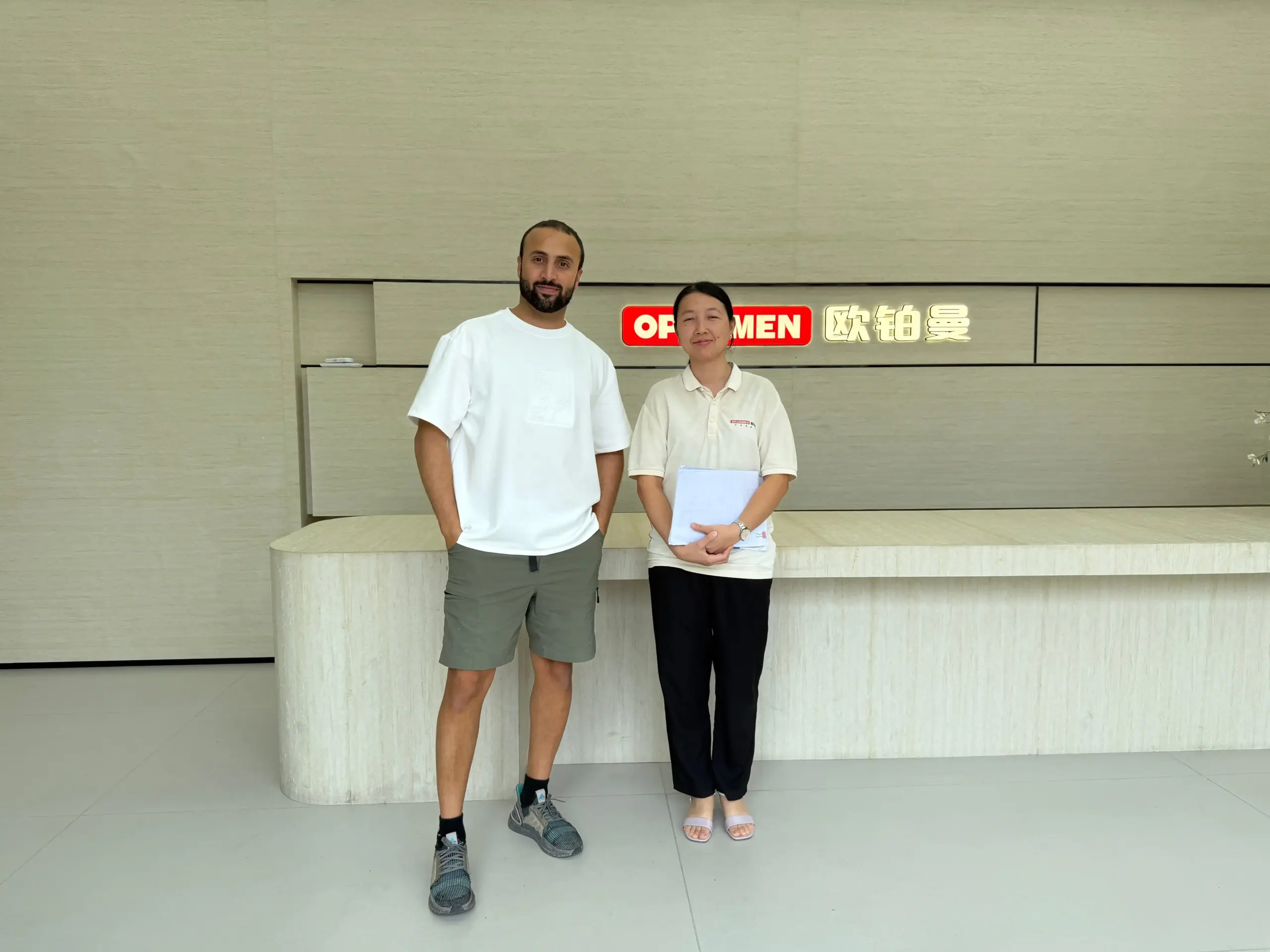 私たちの工場を訪問してください 12