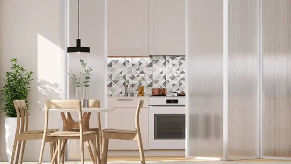 what is a bifold door2